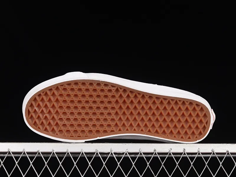 All categories Vans Vans series Vans Hi Vans high-top Vans Sk8-Hi Reissue VR3 environmentally friendly theme high-top casual sneakers VN0A5EE3B76